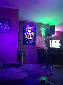 chronic vibez online show from 06/05/26, 01:01
