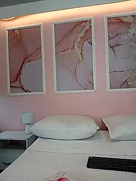 Taylor Marie  online show from 04/18/26, 11:58