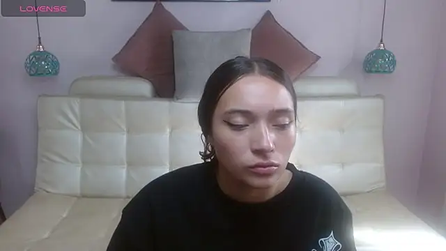 Marianne Cam online show from 04/20/26, 01:47