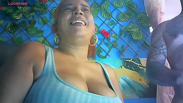 Honey And Co online show from 04/17/26, 12:02