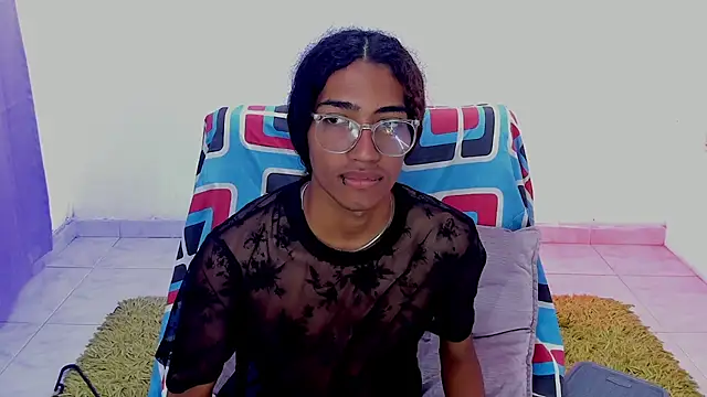triiangel latinboy online show from 07/20/26, 12:40