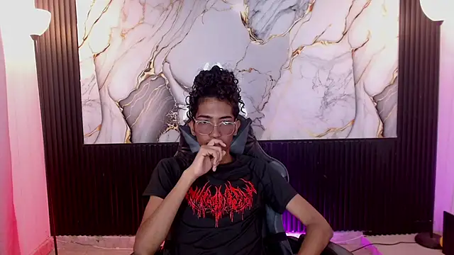 triiangel latinboy online show from 07/24/26, 12:14