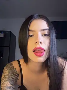 Snapshot of Giiasteele chatting on 06/04/26, 01:00 Giiasteele online show from 06/04/26, 01:00