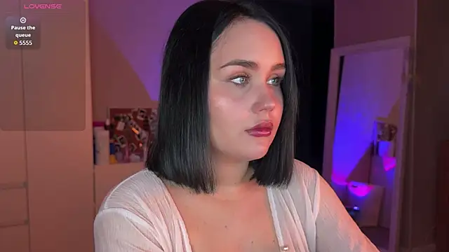 lola raze online show from 04/22/26, 07:26