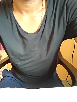 bullhottamil online show from 04/17/26, 05:32