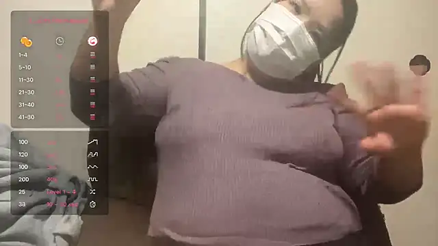 runa-chan- online show from 04/14/26, 10:21