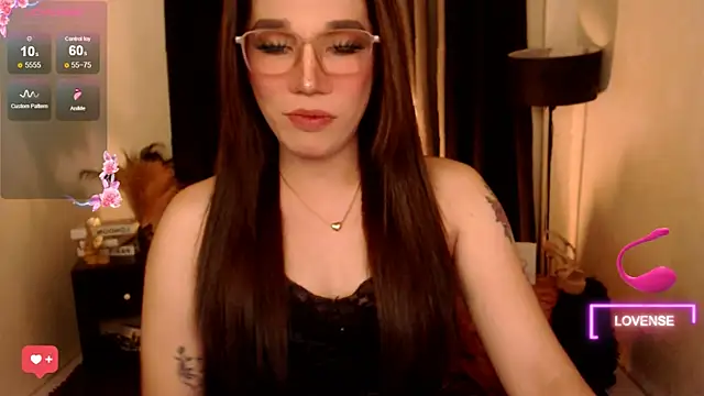 Snapshot of Precious_RoseDollxxx chatting on 07/19/26, 07:34 Precious RoseDollxxx online show from 07/19/26, 07:34