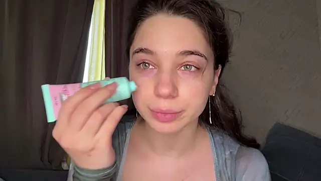 Angeliheee online show from 04/21/26, 02:23