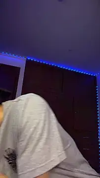 RoughDiamond  online show from 04/18/26, 11:49