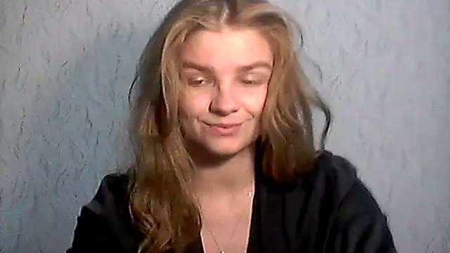 ElizaCrowe online show from 04/23/26, 05:15