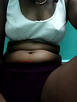 Snapshot of Tamil_Cindrella chatting on 05/16/26, 06:21 Tamil Cindrella online show from 05/16/26, 06:21