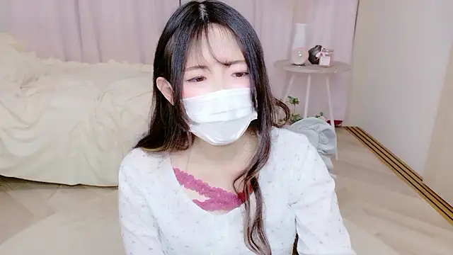 Satomi nn online show from 04/19/26, 12:22