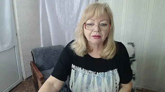 LavandaMay online show from 04/20/26, 08:28