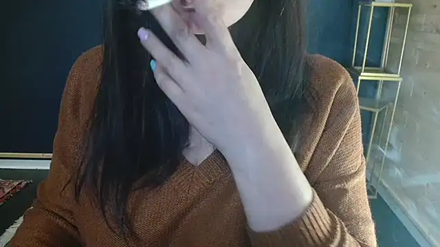 NicoleLove  online show from 04/17/26, 09:12