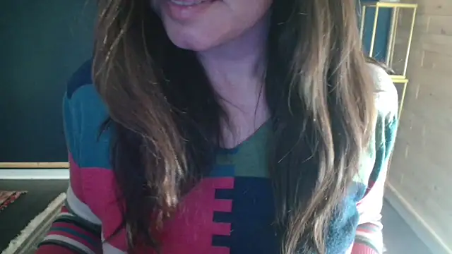 Snapshot of NicoleLove_ chatting on 06/05/26, 05:58 NicoleLove online show from 06/05/26, 05:58