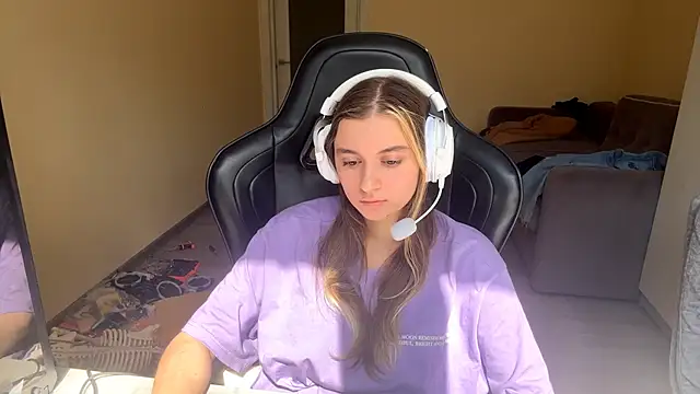 LueIvins online show from 04/20/26, 11:24