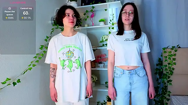 AllisonKierce online show from 04/15/26, 03:24