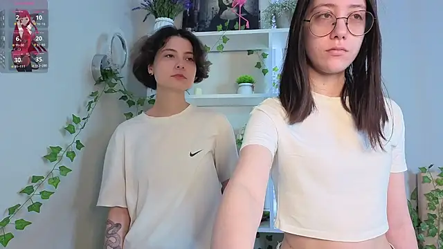 AllisonKierce online show from 04/22/26, 03:09