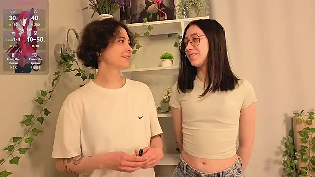 AllisonKierce online show from 04/23/26, 03:08