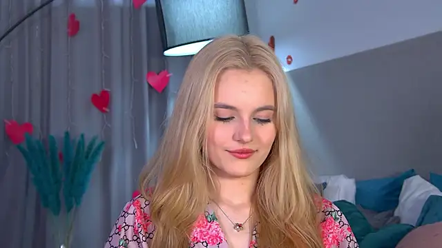 LeaLamour online show from 04/18/26, 06:17