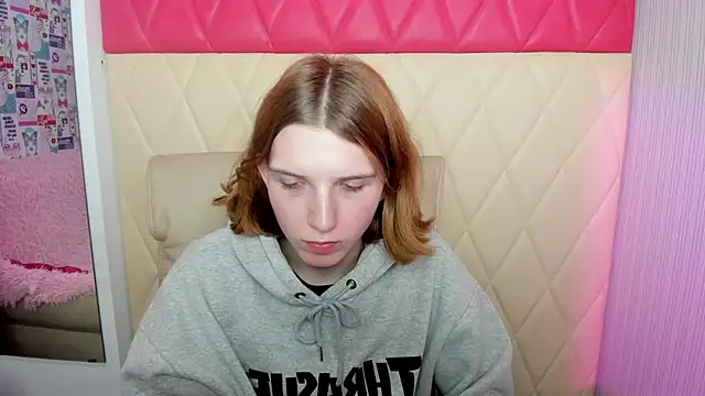 xSophieexx online show from 04/21/26, 02:15