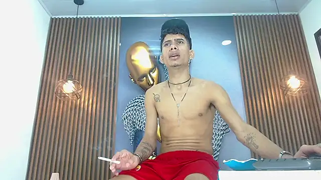 Skinny cute Alyer online show from 04/22/26, 02:14