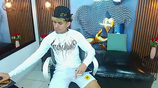 Skinny cute Alyer online show from 07/04/26, 02:18