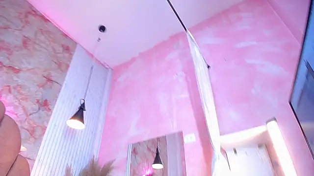 Madisson Roos online show from 04/13/26, 03:23