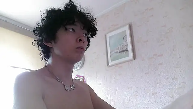 Snapshot of Miklaxyk chatting on 06/04/26, 07:36 Miklaxyk online show from 06/04/26, 07:36