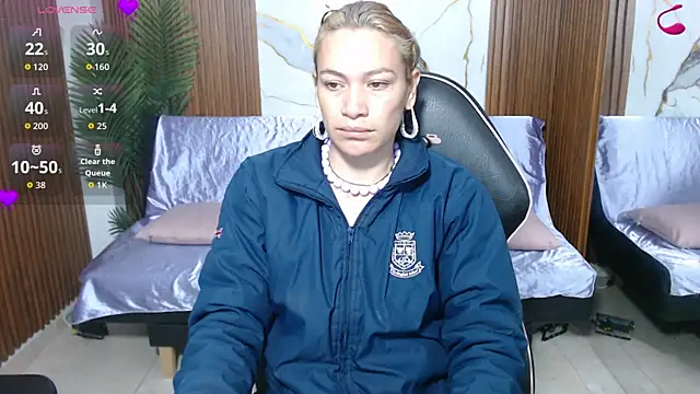 Snapshot of alonddra_tay chatting on 07/22/26, 11:46 alonddra tay online show from 07/22/26, 11:46