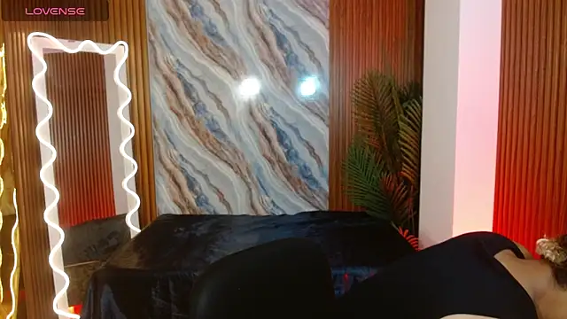 milo tay online show from 04/17/26, 03:09