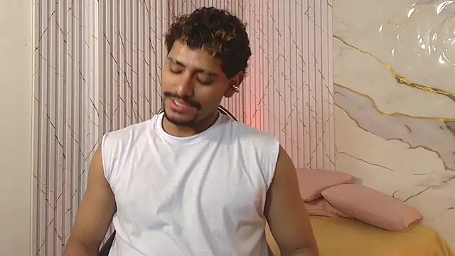 milo tay online show from 04/23/26, 03:08