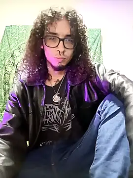Snapshot of vortexxx24_ chatting on 04/28/26, 05:23 vortexxx24 online show from 04/28/26, 05:23