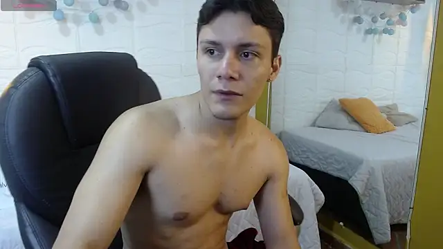 Zayn clausen online show from 04/17/26, 05:27