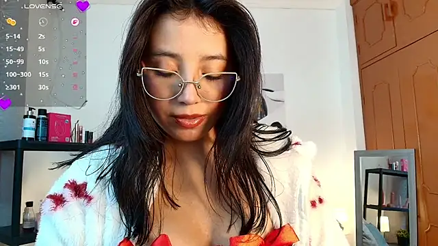 Luna Ferrer10 online show from 06/08/26, 09:26