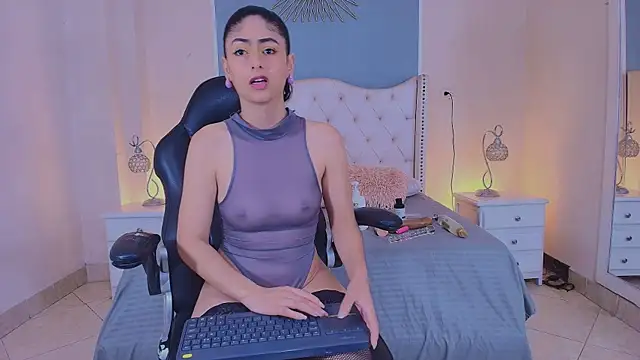 elizabeth santos1 online show from 04/22/26, 10:11