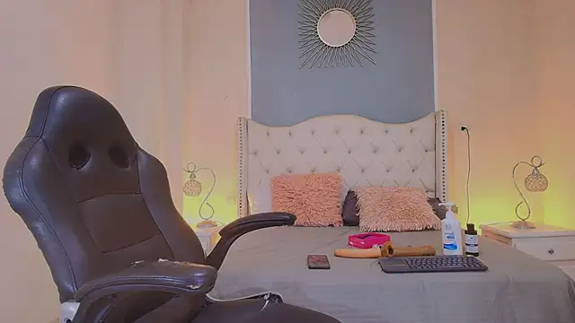elizabeth santos1 online show from 05/30/26, 10:07