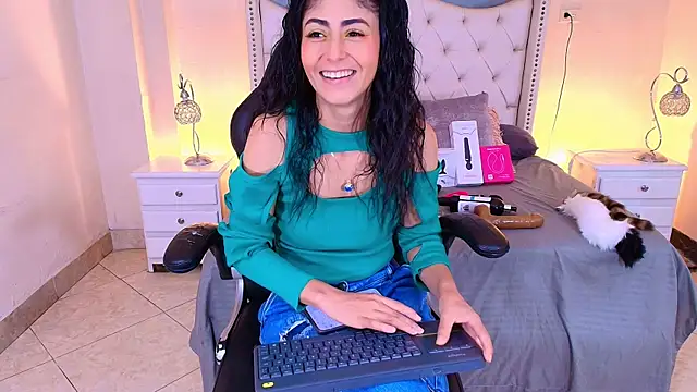 elizabeth santos1 online show from 07/20/26, 09:28