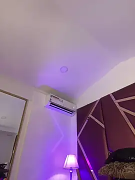 ZoeHarpers online show from 04/23/26, 12:29