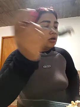 lucyheart 8 online show from 04/17/26, 09:51