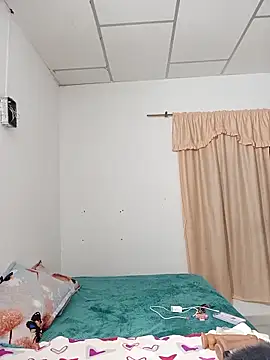 princess Curves online show from 04/18/26, 09:04