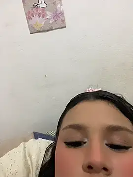 aleja-lopez online show from 04/16/26, 11:51