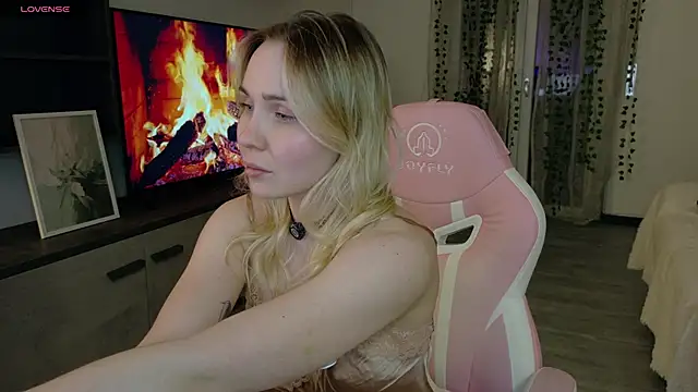 xxYourHoney online show from 04/24/26, 01:41