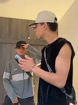 sintabusexo01 online show from 04/19/26, 10:01