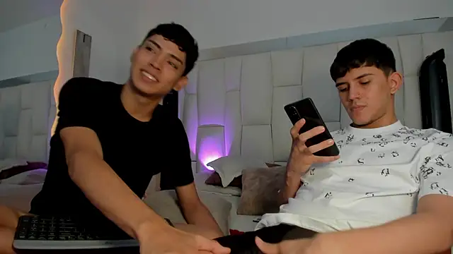 Poison Boys online show from 04/27/26, 08:07