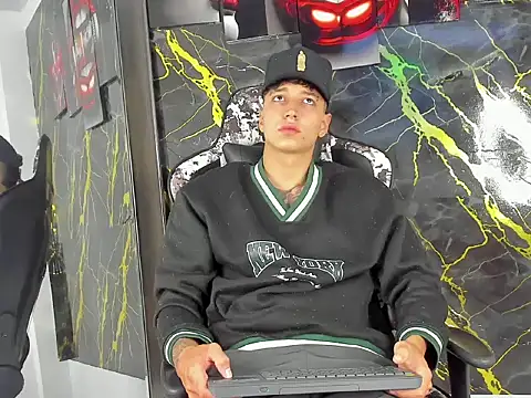 eithan boy  online show from 04/20/26, 11:46