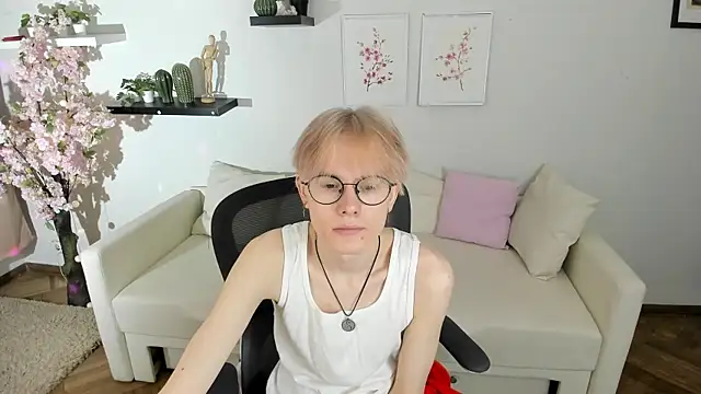 Liam Blair online show from 04/14/26, 05:35