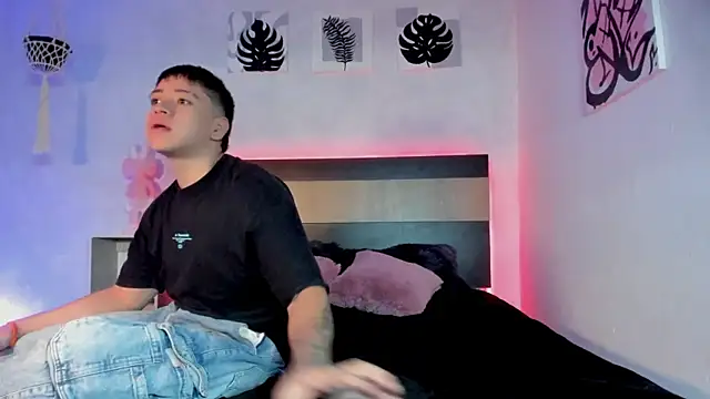 kai lana online show from 04/19/26, 02:33