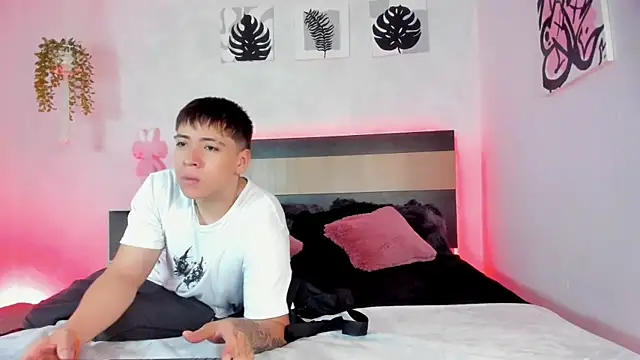 kai lana online show from 04/22/26, 02:03