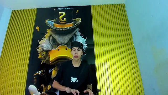 Gang Members xxx  online show from 04/25/26, 03:42